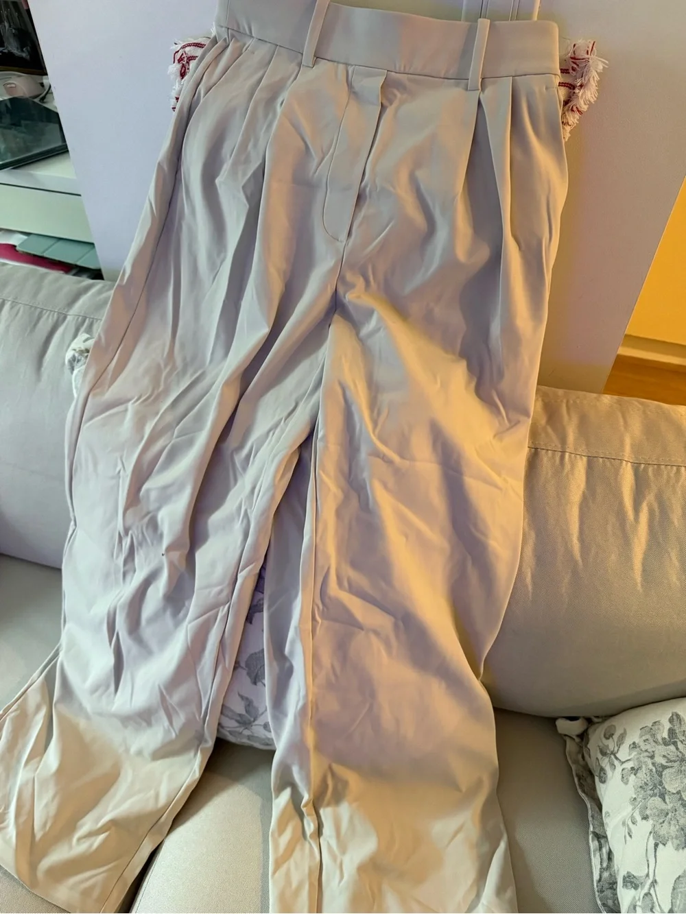 lululemon Daydrift Trousers in Cream in Short